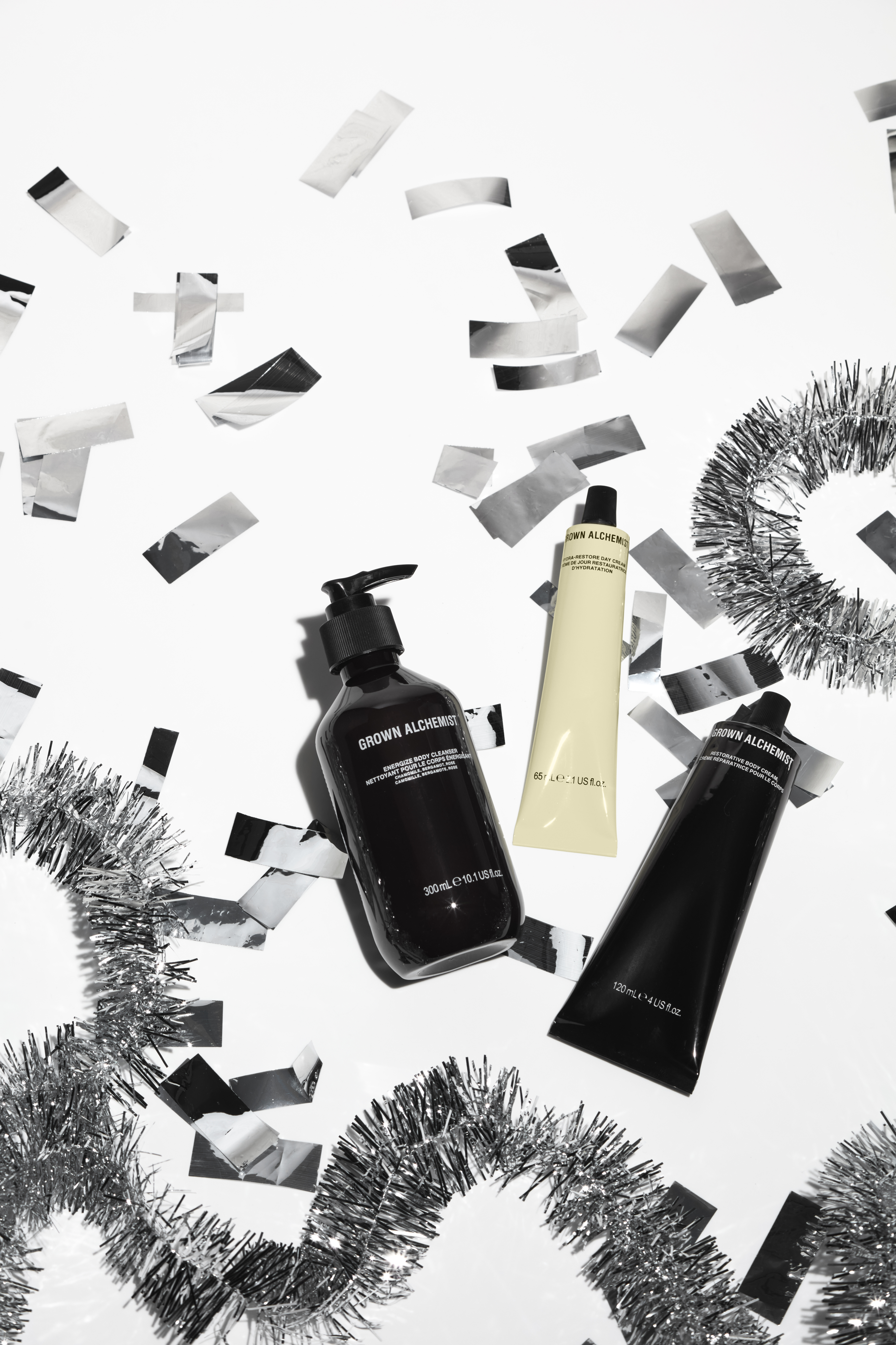 On-The-Go Essentials Kit — Тріо фаворитів для догляду за обличчям, губами та руками